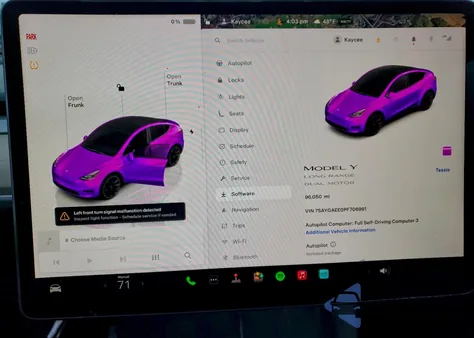 2023 Tesla Model Y z USA, uszkodzony, nr VIN 7SAYGAEE0PF706991